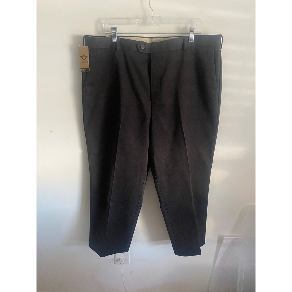 Dockers D4 Never‎ Iron Khaki Relaxed Fit Flat Front Men's Pants W40 L30 Charcoal